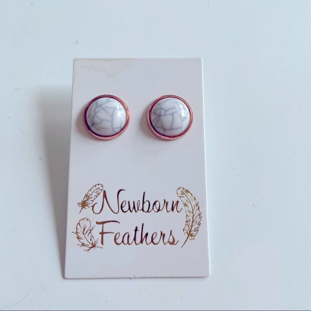 Newborn feathers marble earrings with rose gold settling
